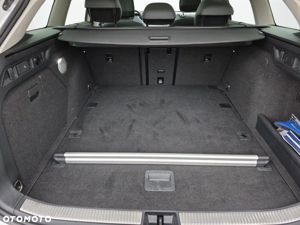 Volkswagen Passat Variant 1.5 TSI EVO Elegance DSG - 35