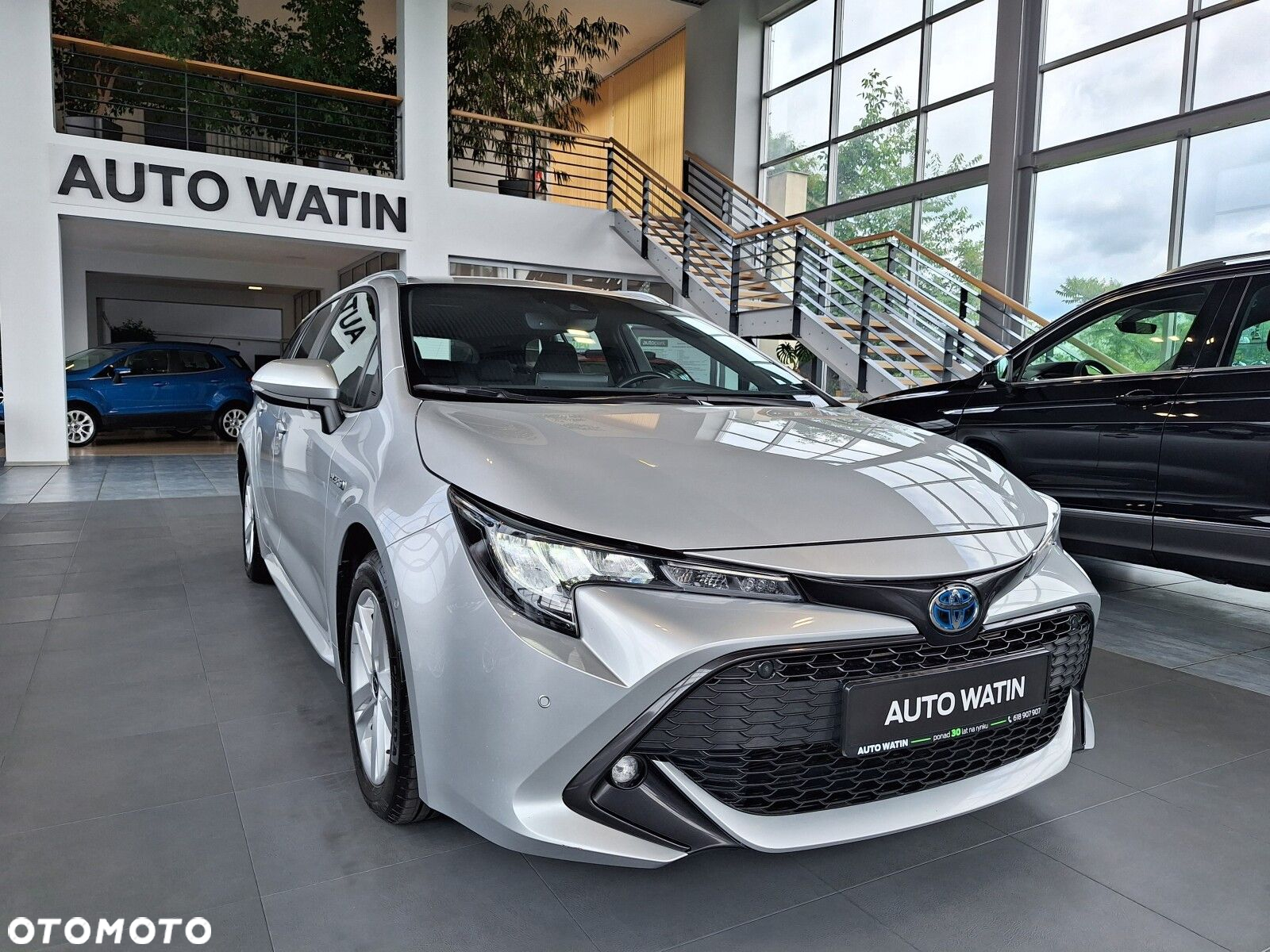Toyota Corolla 1.8 Hybrid Comfort - 12