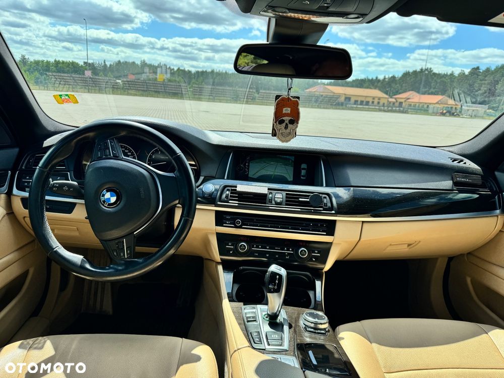 BMW Seria 5 535i xDrive Luxury Line - 8