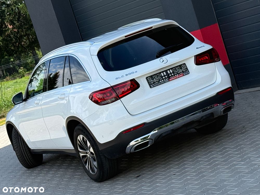Mercedes-Benz GLC 200 d 4-Matic Business Edition - 34