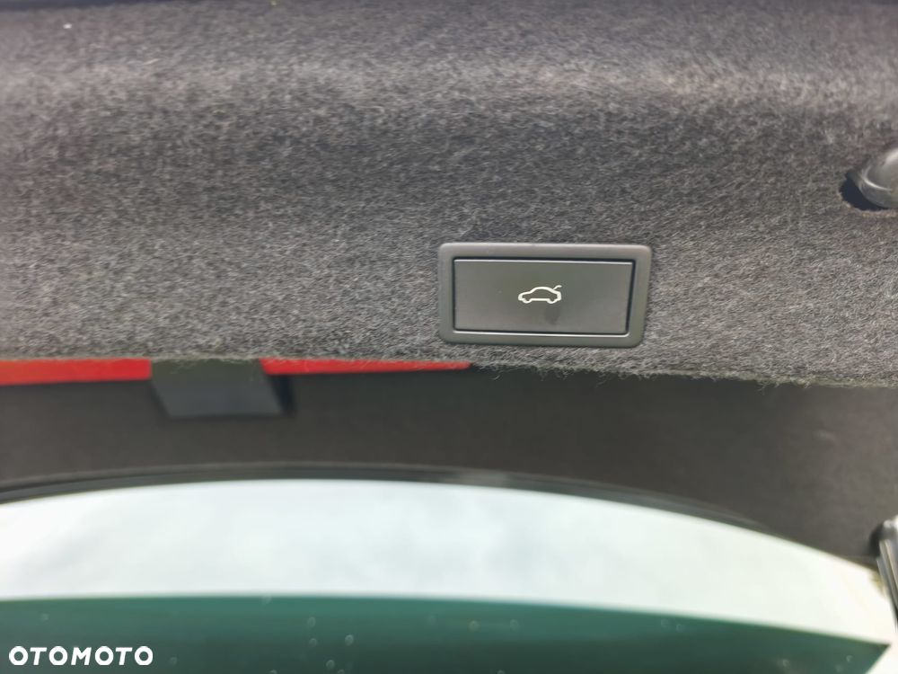 Volkswagen Passat 2.0 TSI Elegance DSG - 33