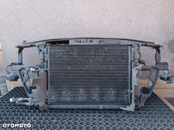 Audi A4 B5 fl Lift (99-01) 1.9 TDI pas przedni chłodnica klimy wody wzmocnienie okular grill lub przód kompletny LY9B