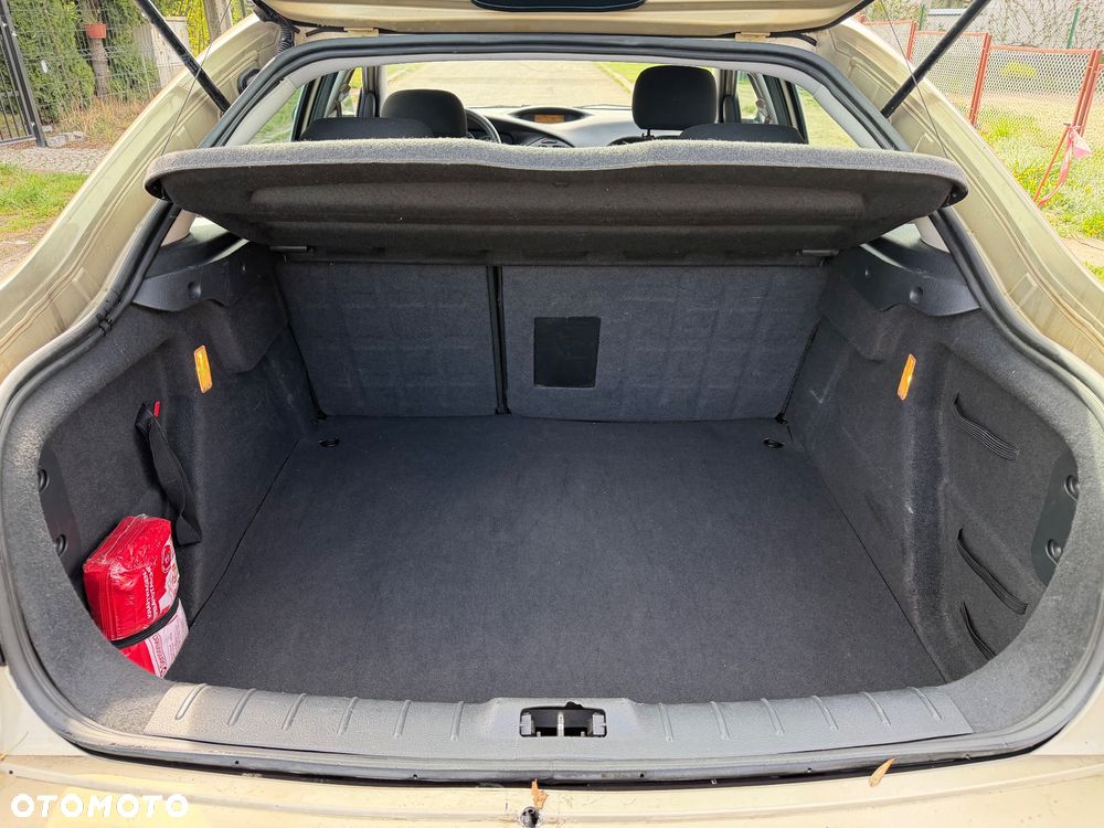 Citroën C5 II 2.0i 16V Exclusive - 16