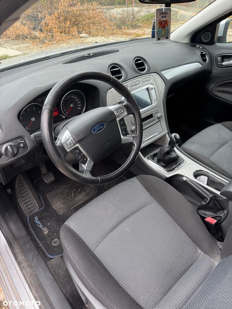 Ford Mondeo - 20