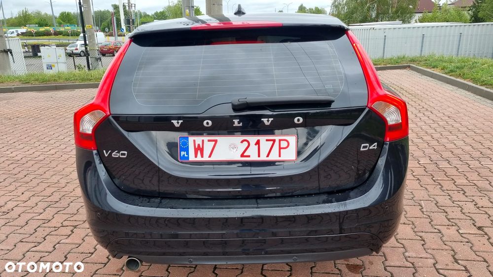 Volvo V60 D4 Geartronic Momentum - 5