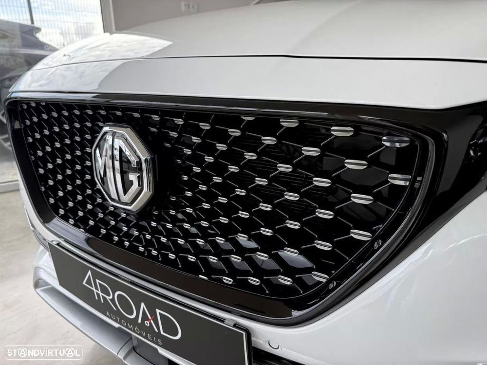 MG EHS 1.5 T-GDI Plug-in Hybrid Luxury - 8