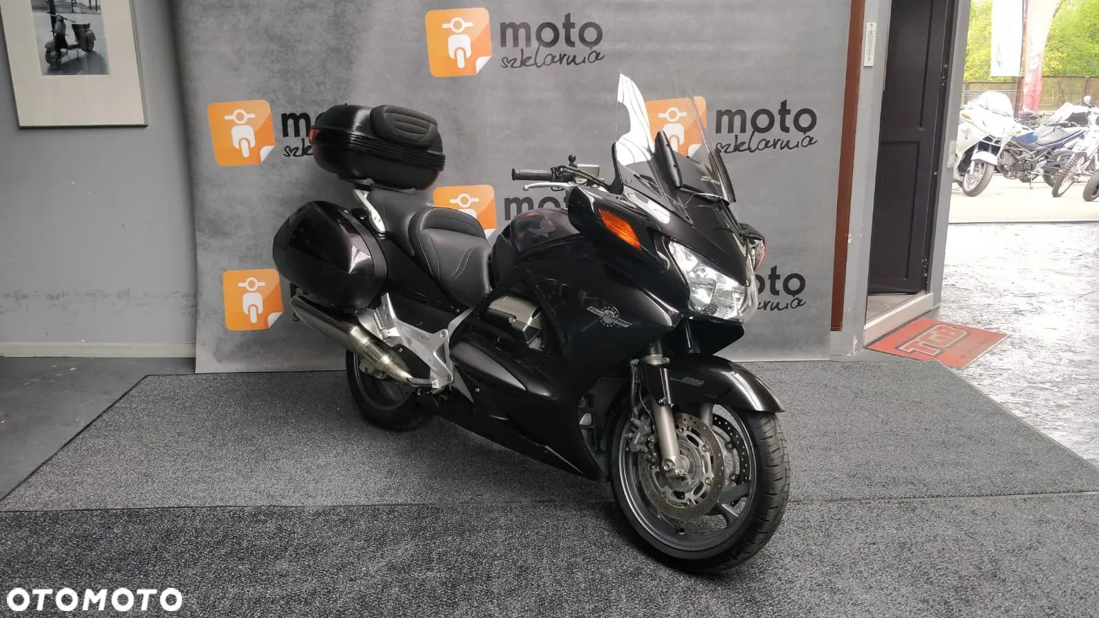 Honda ST - 1
