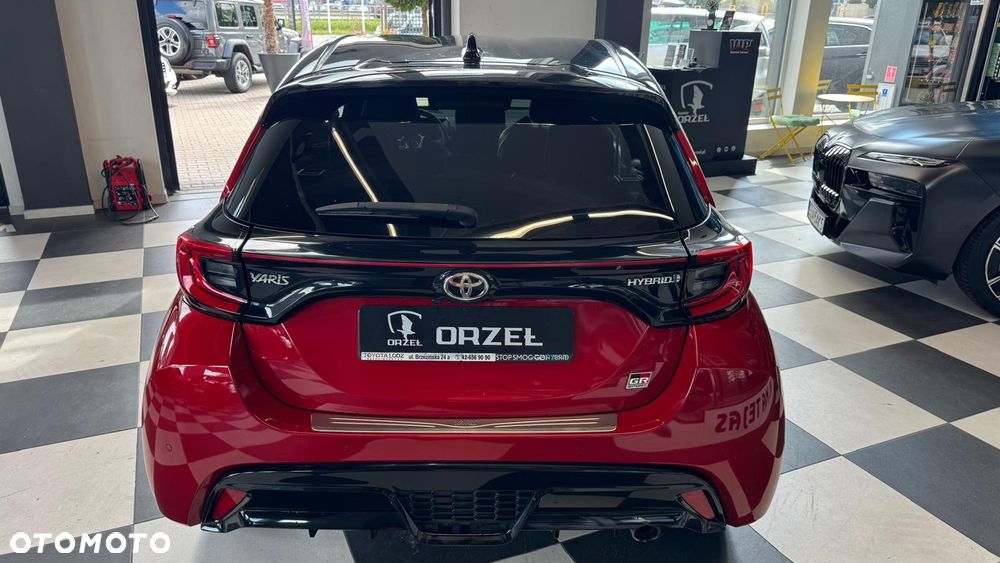Toyota Yaris Hybrid 1.5 GR Sport - 35
