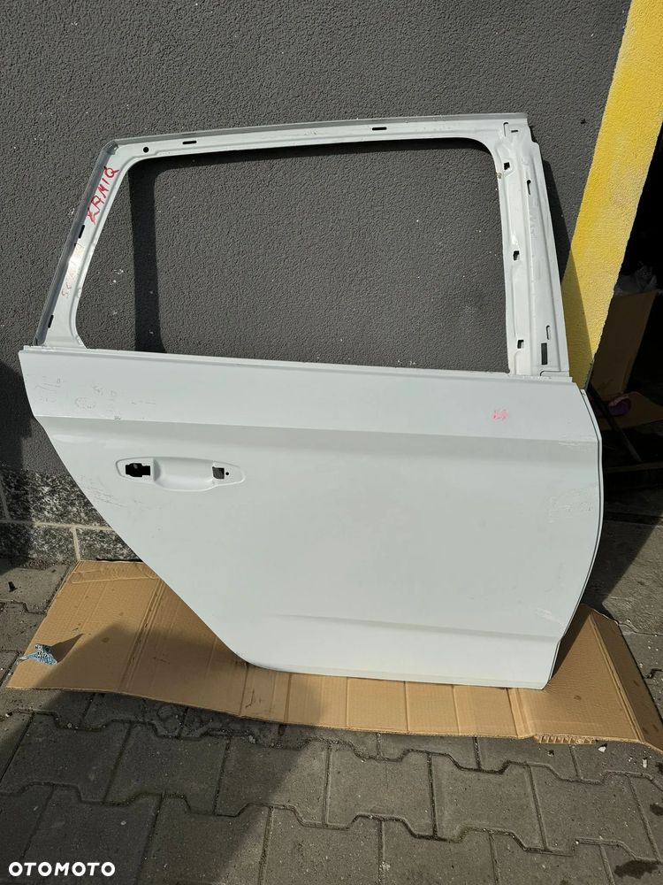 SKODA KAMIQ DRZWI PRAWY TYŁ - 1