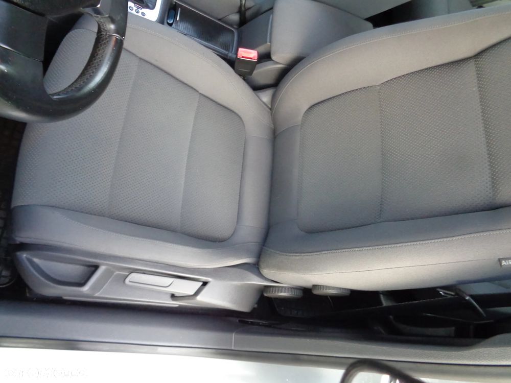 Volkswagen Golf Plus - 10