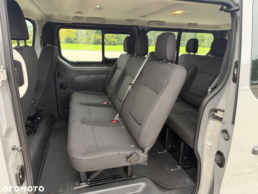 Renault Trafic ENERGY dCi 125 Grand Spaceclass - 11