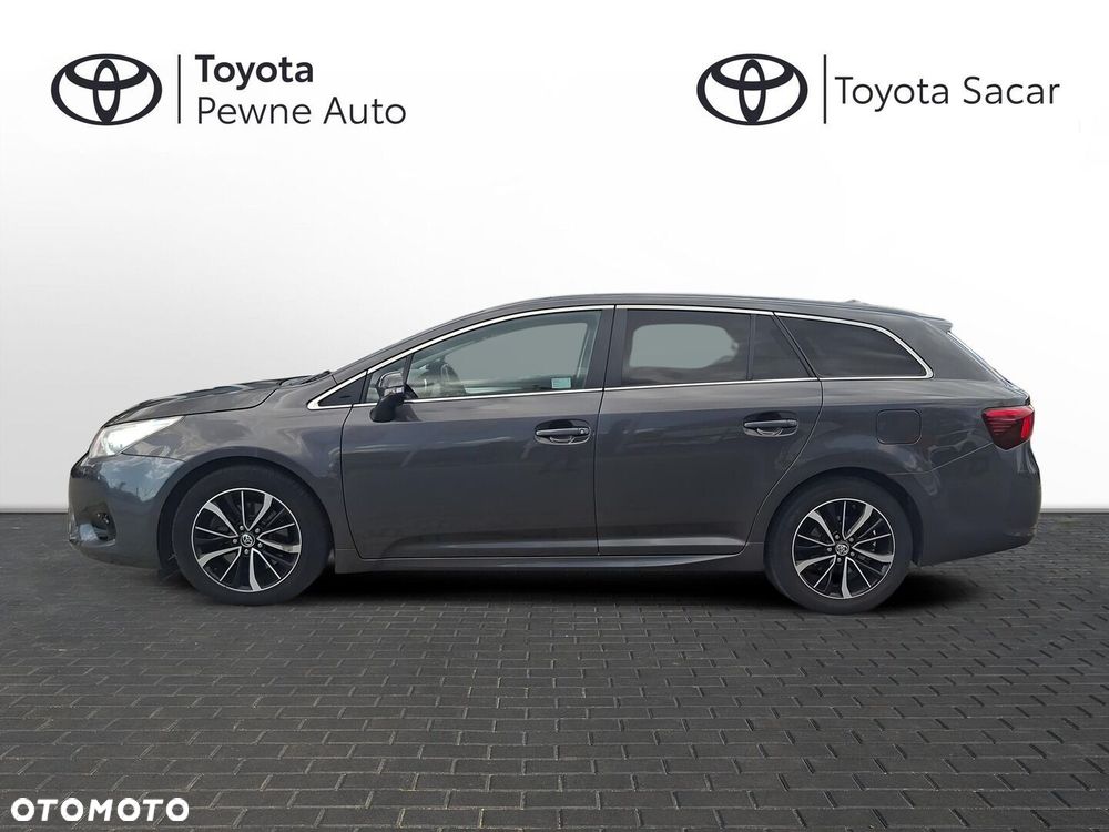 Toyota Avensis 2.0 D-4D Premium - 2