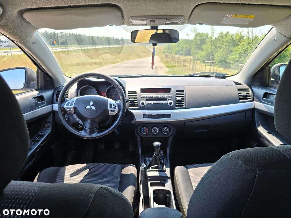 Mitsubishi Lancer 1.5 Inform - 14