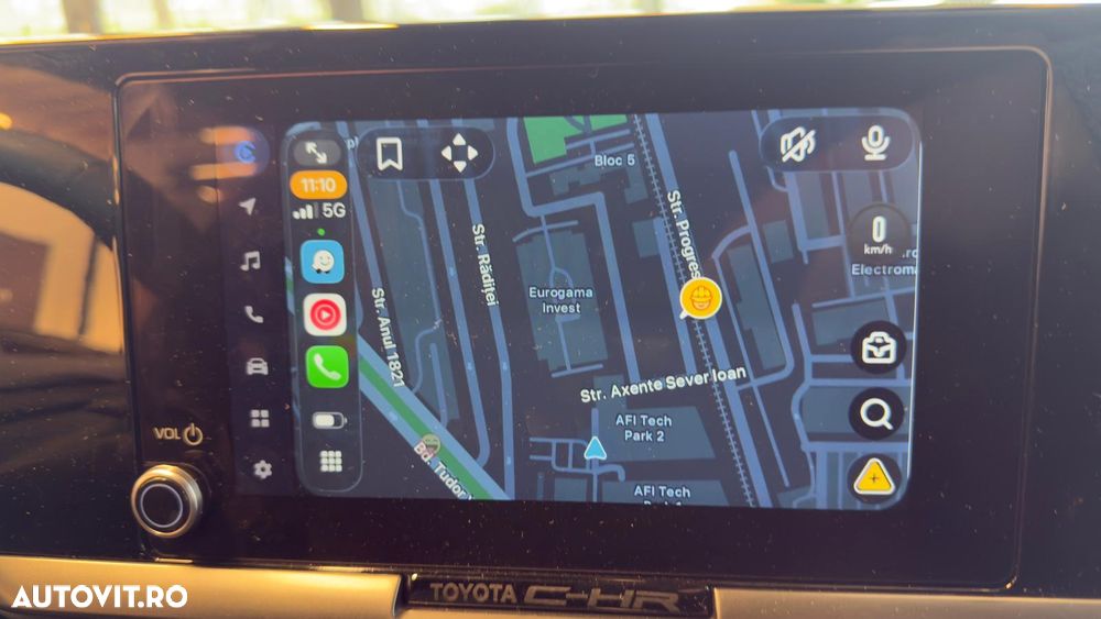 Toyota C-HR 1.8 HEV 140 CP 4x2 CVT Dynamic - 12