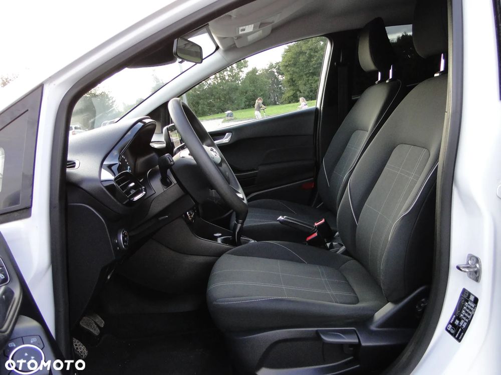 Ford Fiesta - 10