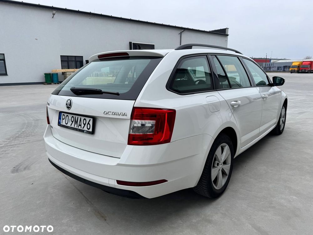Skoda Octavia 1.6 TDI SCR Business - 4