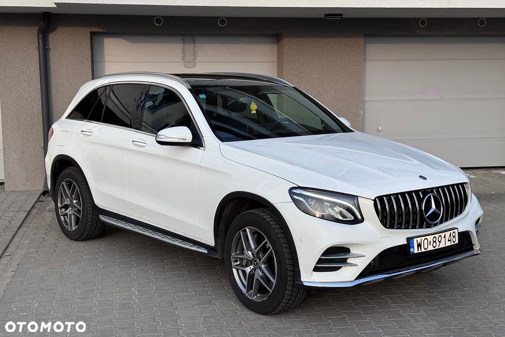 Mercedes-Benz GLC 300 4Matic 9G-TRONIC AMG Line - 5