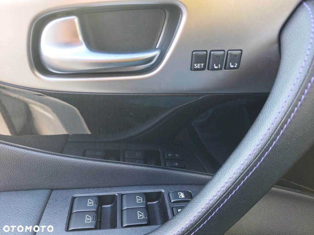 Infiniti QX70 3.7 AWD S Premium - 20