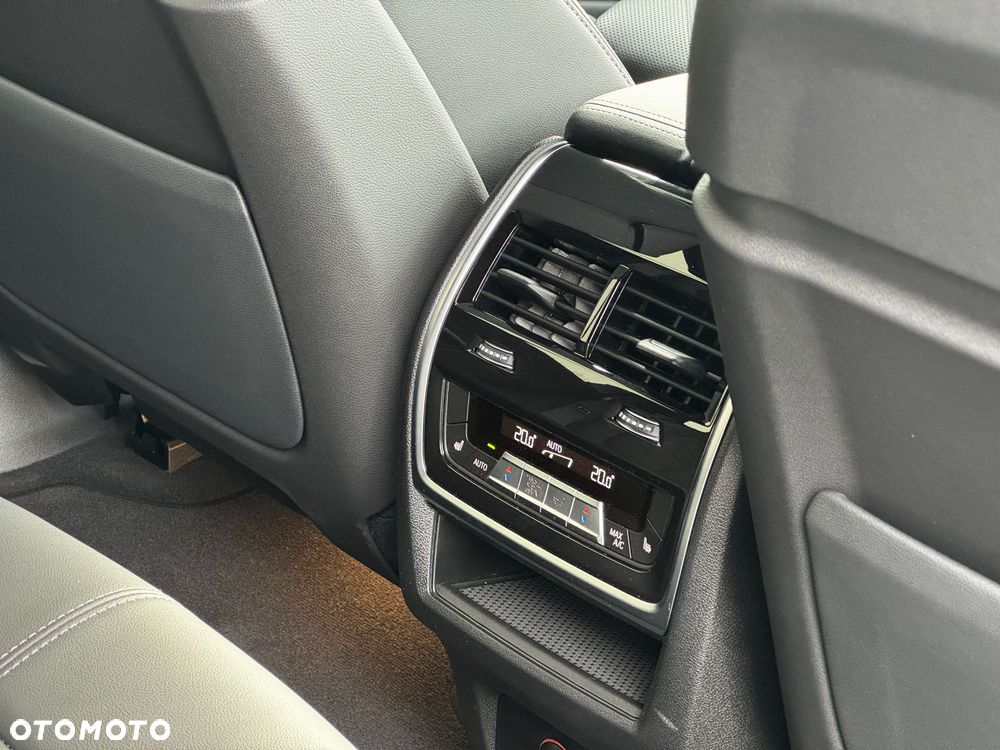 BMW X5 xDrive40i mHEV sport - 14