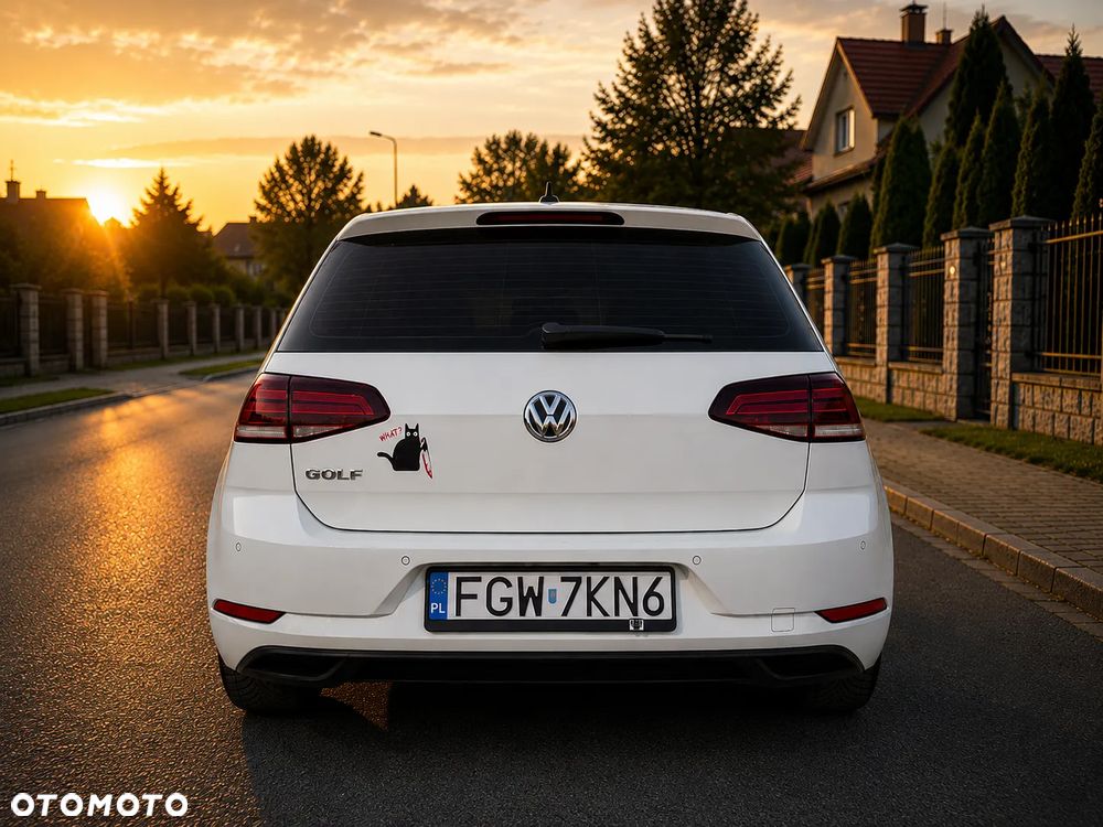 Volkswagen Golf 1.0 TSI BMT Comfortline - 4