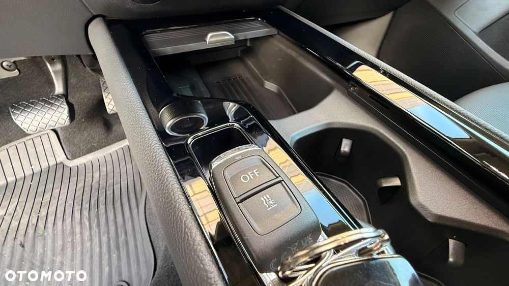 Skoda Superb 2.0 TDI SCR 4x4 L&K DSG - 26