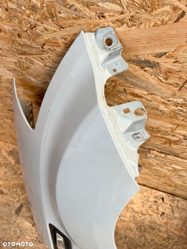 BŁOTNIK prawy KIA SOUL I 1 Kod lakieru: 1H - 2