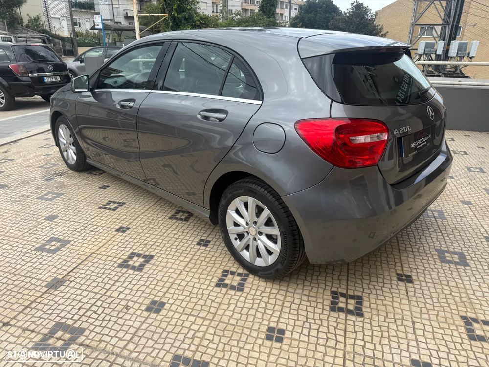 Mercedes-Benz A 200 - 6