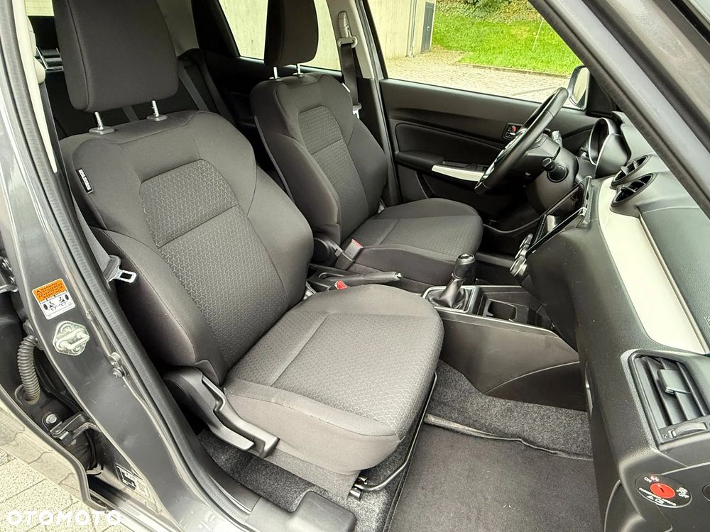 Suzuki Swift 1.2 Dualjet Hybrid Comfort - 26