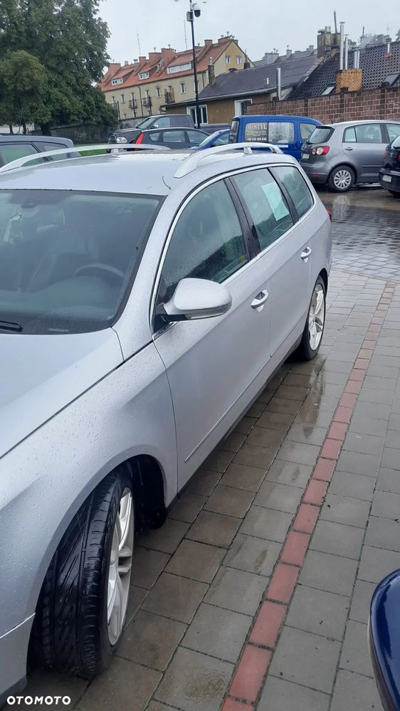 Volkswagen Passat 2.0 TDI Comfortline - 11
