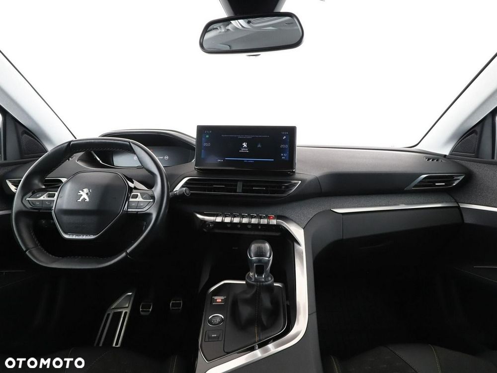 Peugeot 3008 1.2 PureTech Road Trip S&S - 16