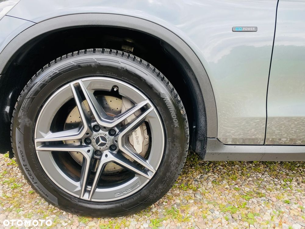 Mercedes-Benz GLC 300 e 4-Matic - 22
