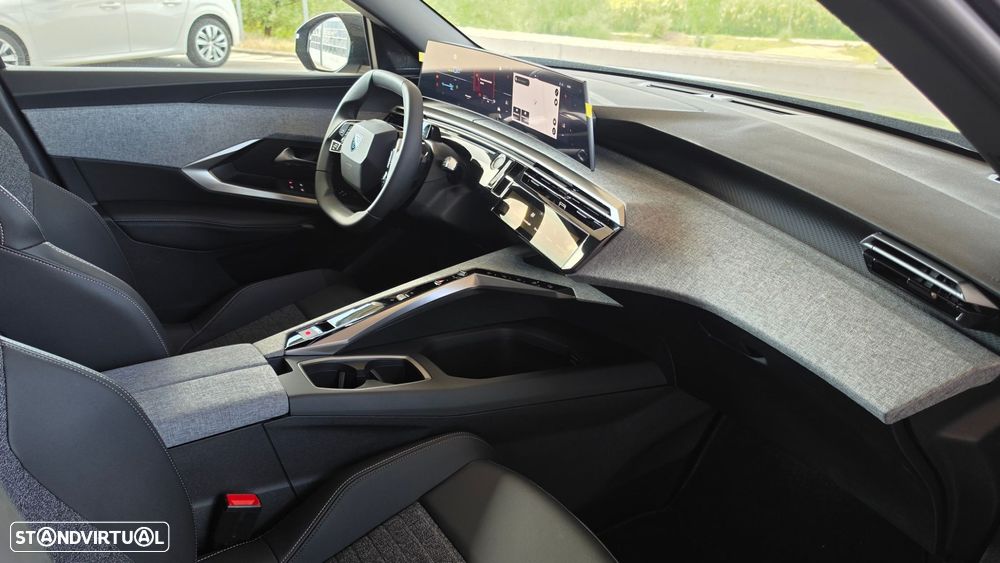 Peugeot 5008 1.6 Plug-in Hybrid Allure e-DCS7 - 10