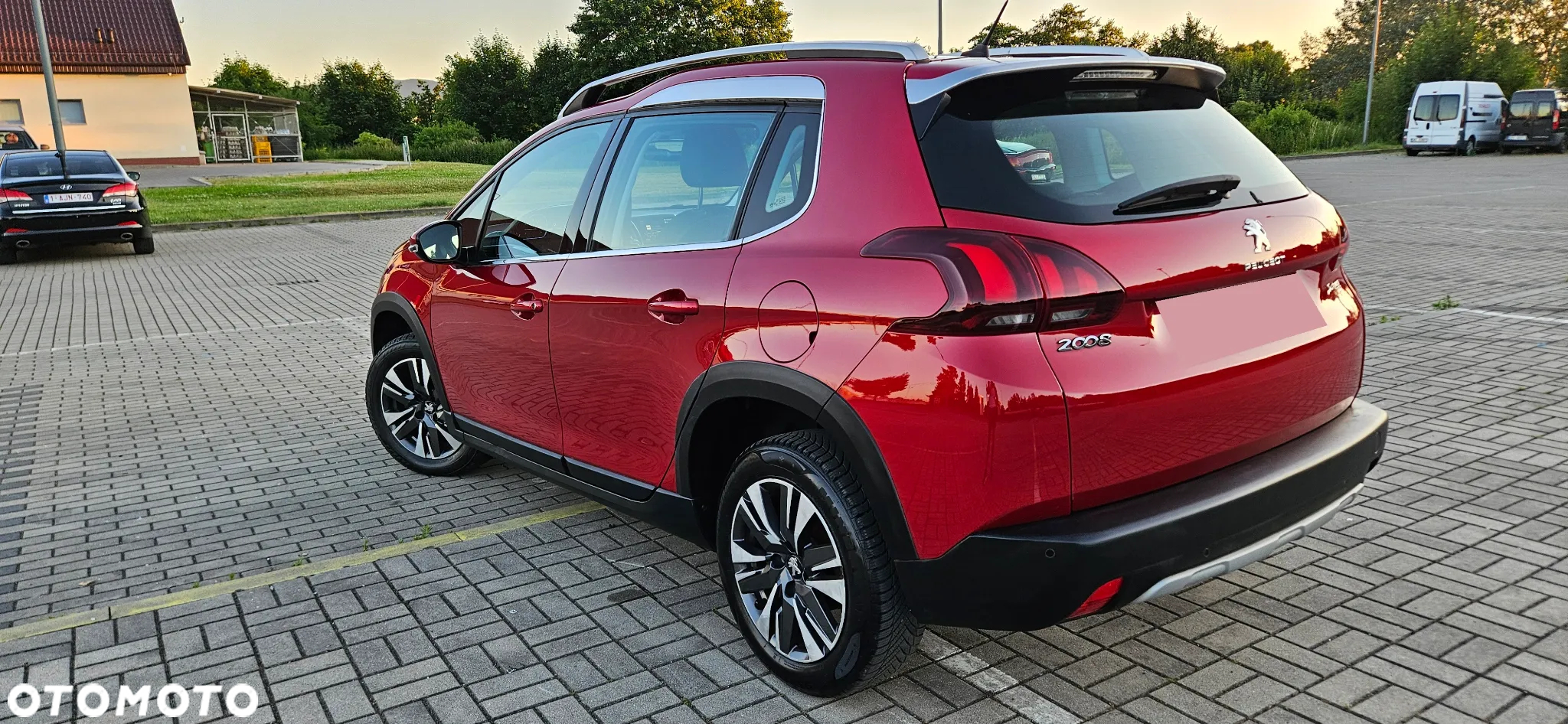 Peugeot 2008 PureTech 110 Stop&Start Allure - 4