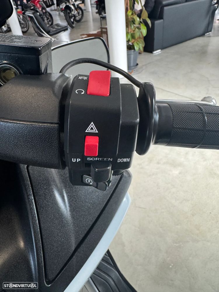 Suzuki Burgman EXECUTIVE - 5