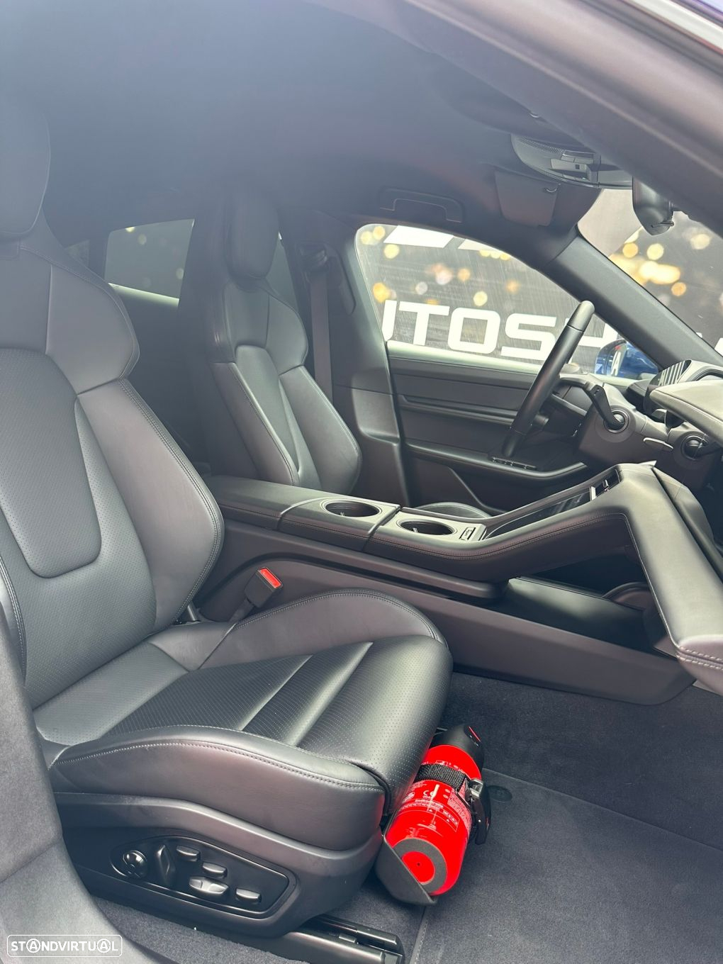 Porsche Taycan 4S - 14