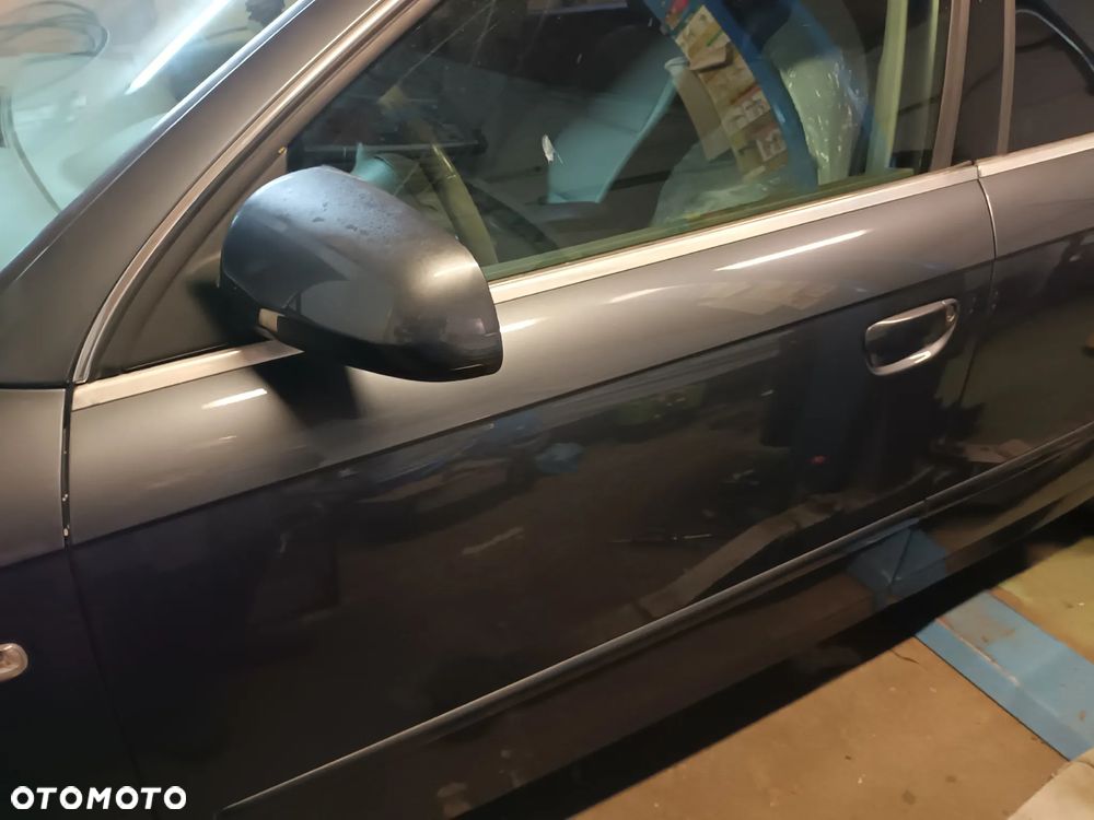 Audi A4 Limousine - 3