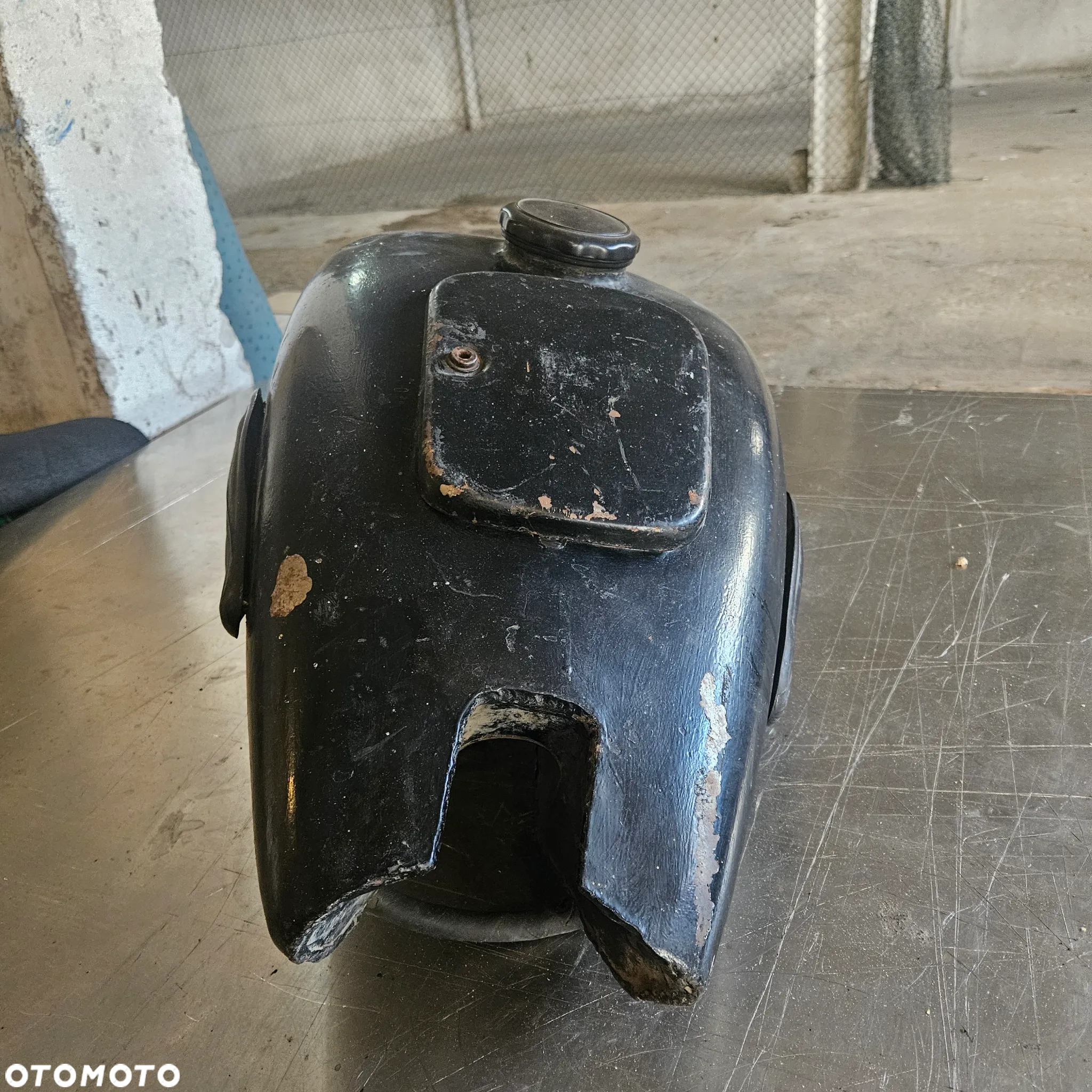 Zbiornik bak K-750 - 4