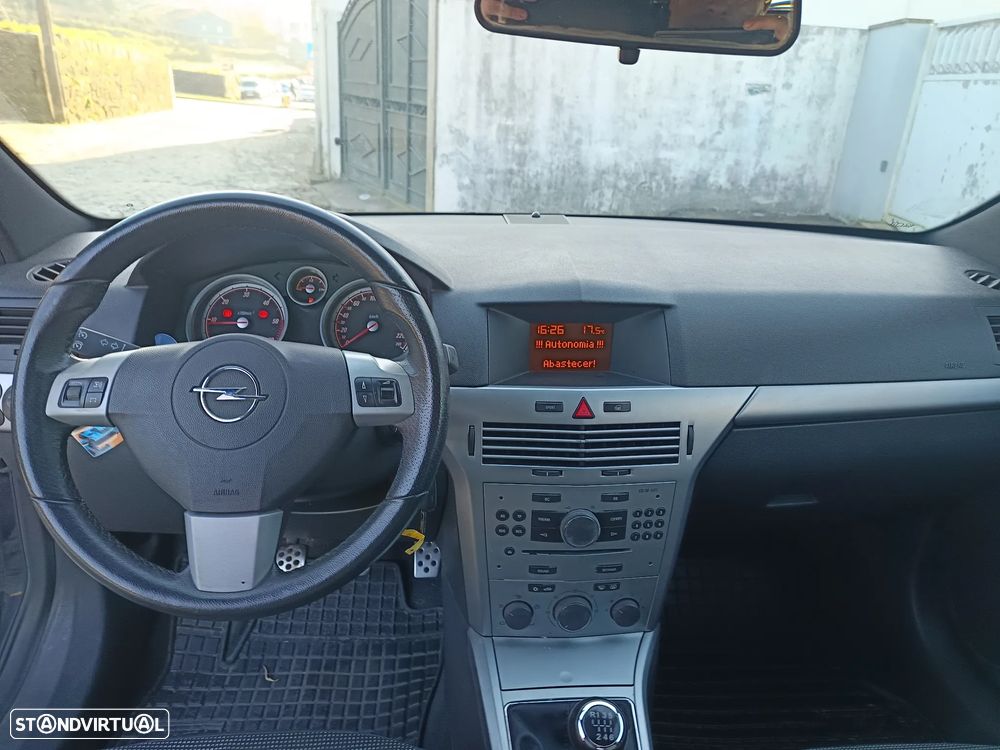 Opel Astra GTC 1.7 CDTI DPF Cosmo - 9