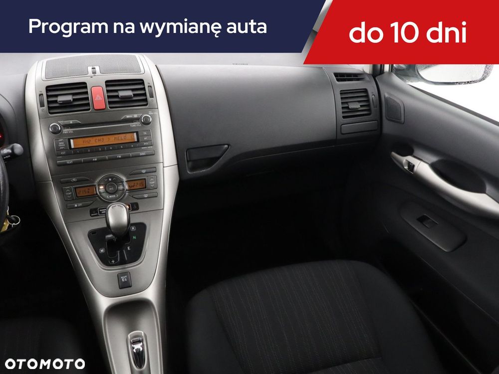 Toyota Auris - 10