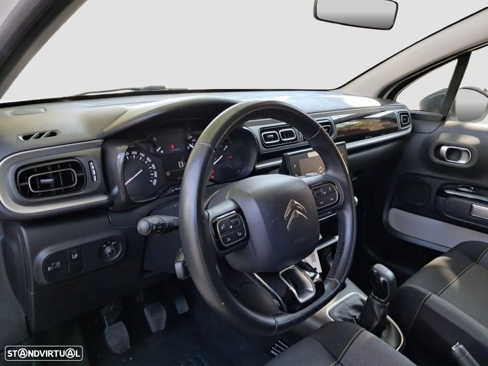 Citroën C3 1.2 PureTech Shine — fotografia 4