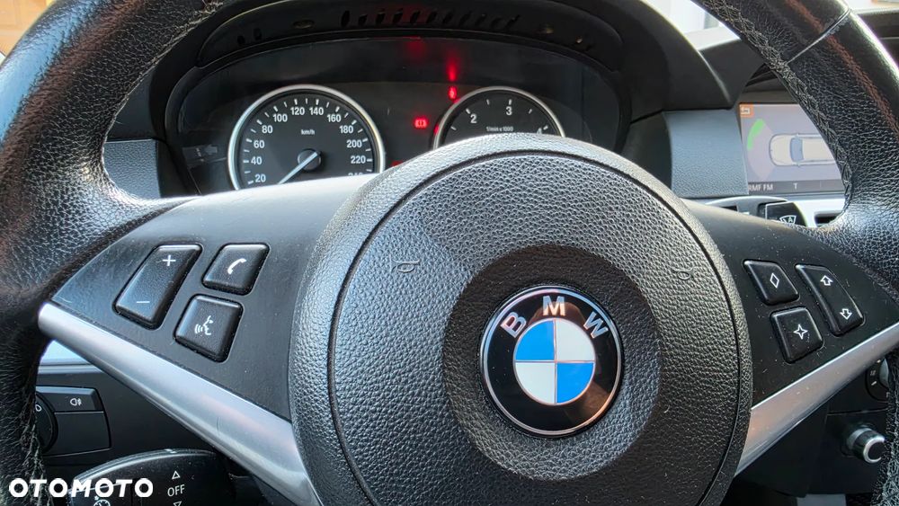BMW Seria 5 - 32
