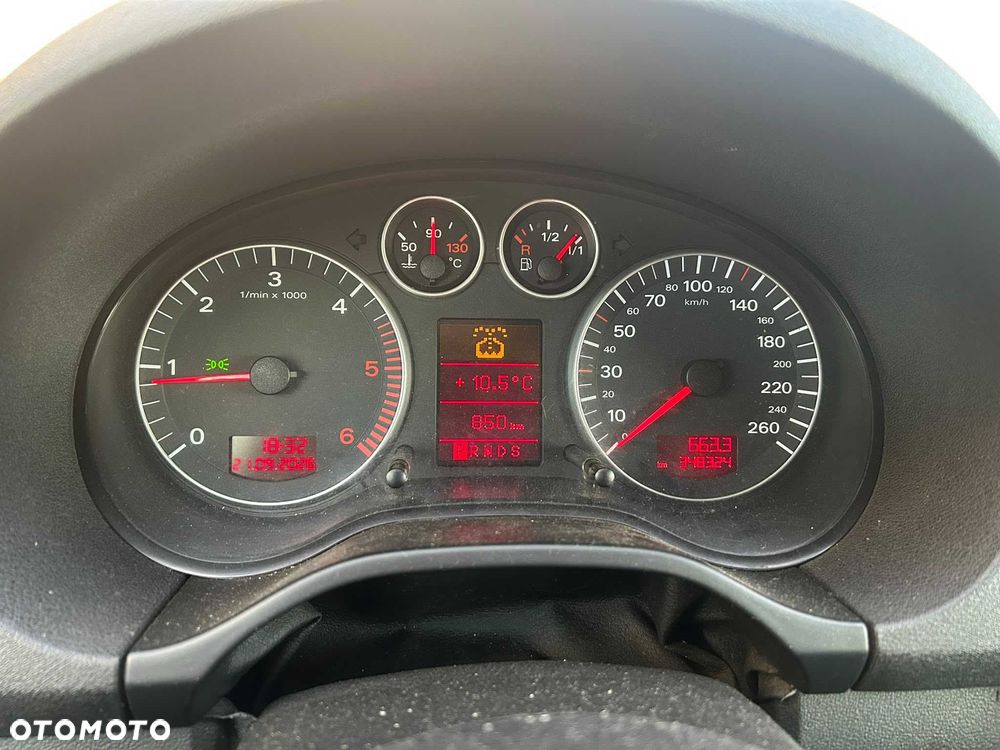 Audi A3 3-drzwiowe - 8