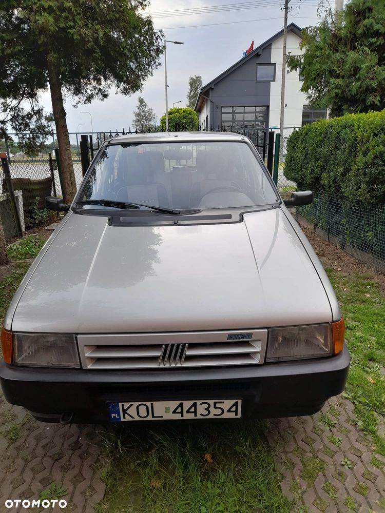 Fiat Uno 899 - 4