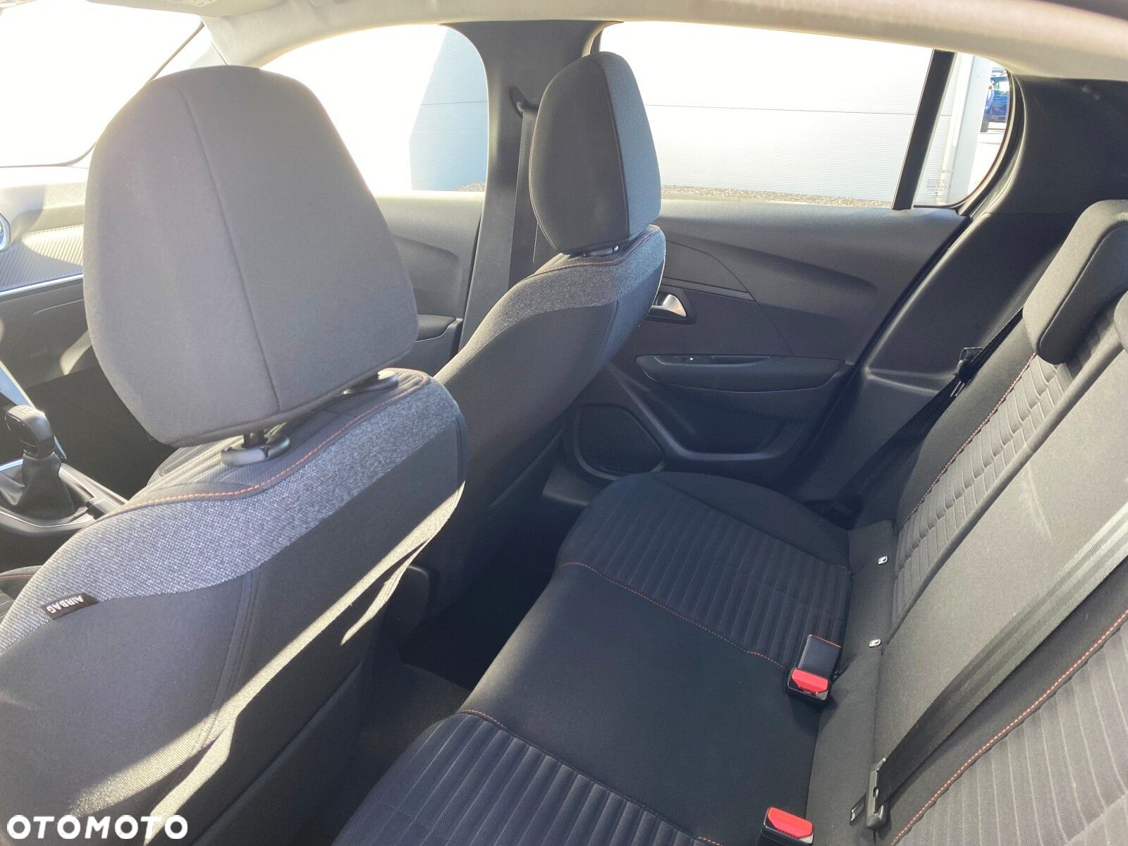 Peugeot 208 1.2 PureTech Active Pack S&S - 21
