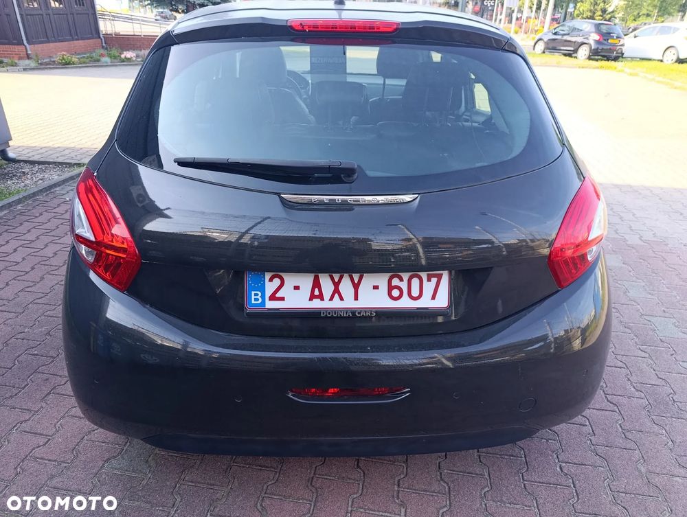 Peugeot 208 82 VTI Allure - 6