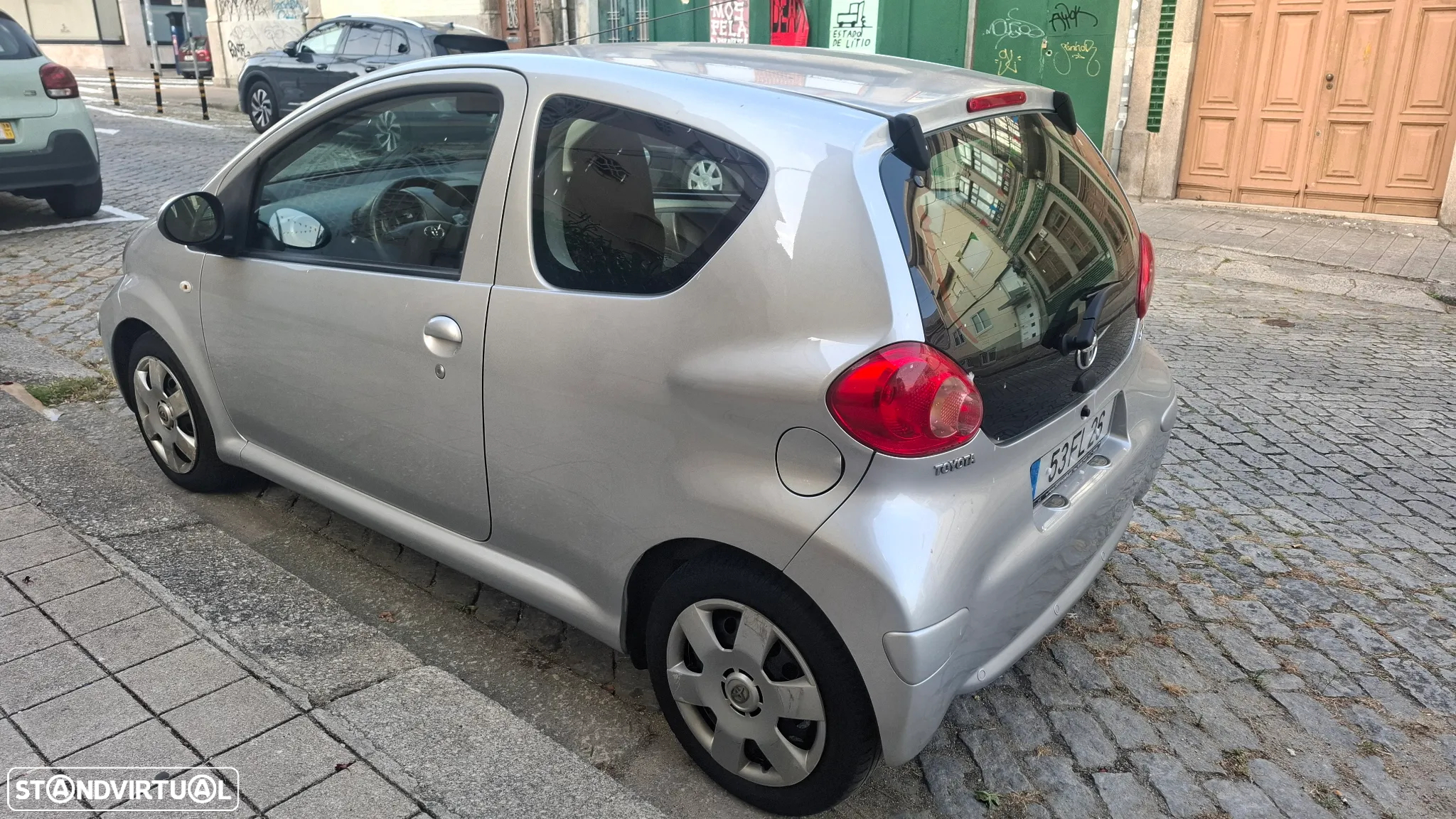 Toyota Aygo 1.0 + - 6