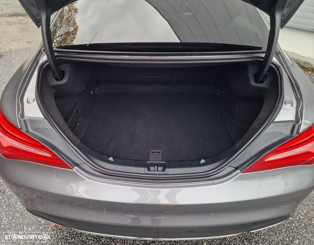 Mercedes-Benz CLA 180 d Urban - 12