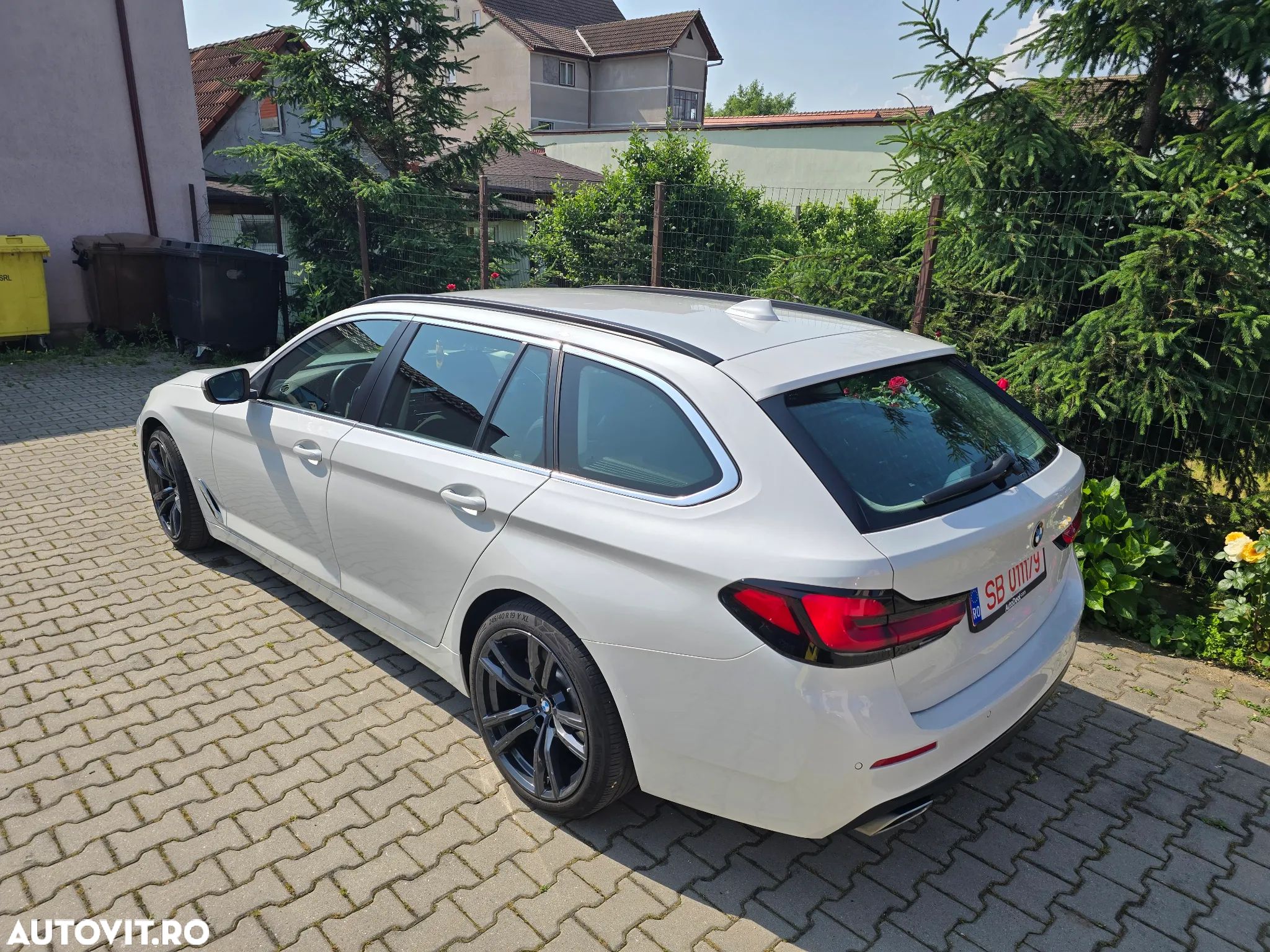BMW Seria 5 520d Touring Aut. - 1