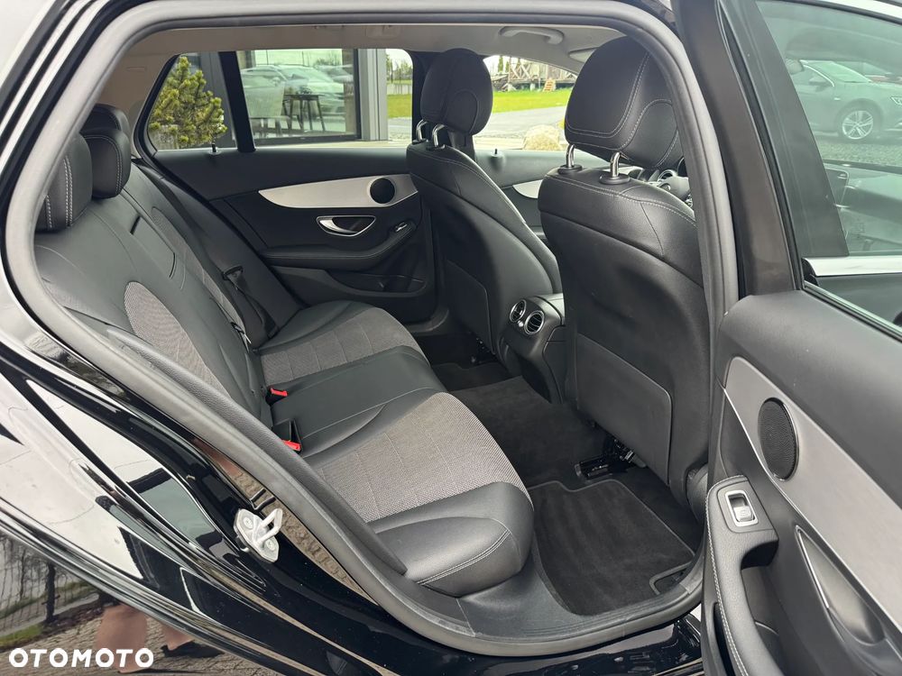 Mercedes-Benz Klasa C 220 d 9G-TRONIC Exclusive - 20