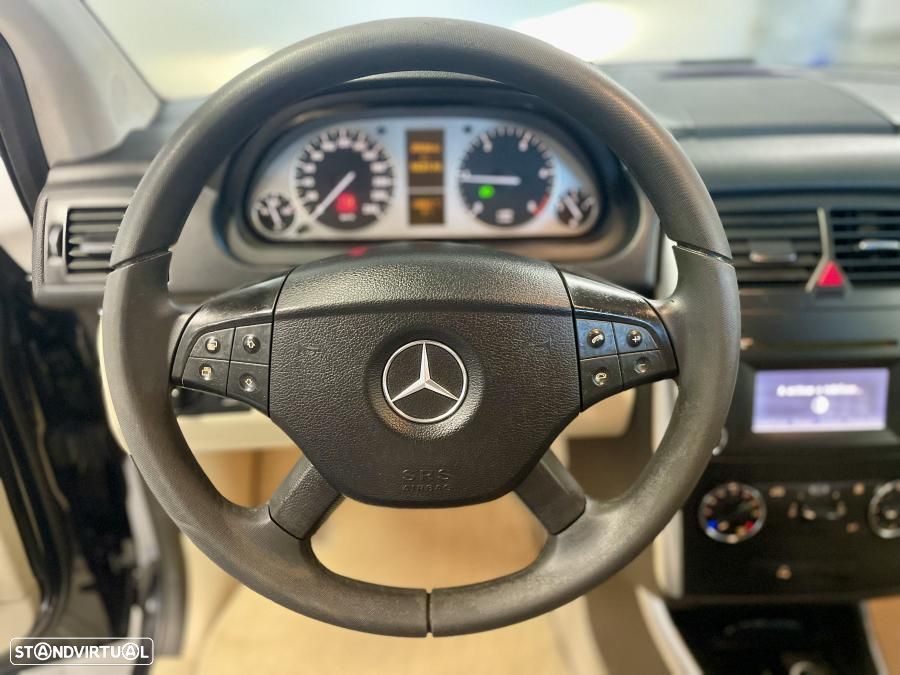 Mercedes-Benz B 180 CDi - 16